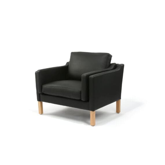 Seaton Lounge Chair