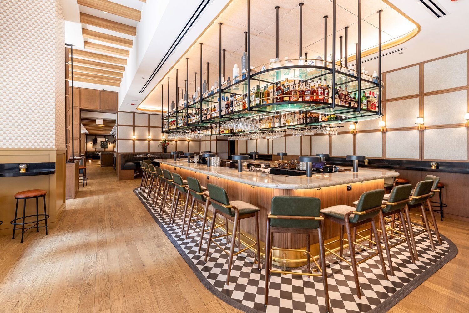 Gemini restaurant bar in Chicago with Designform Gramercy and Foundation bar stools