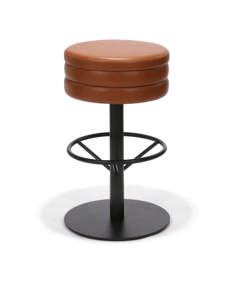 Estrato Stool, Matte Black Steel Base with Caramel Faux Leather, Front view